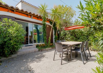 Gîte avec piscine et jacuzzi "Maguelone" - Gites à Lavèrune proche de Montpellier - Terrasse extérieure privative