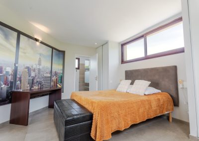 Location appartement avec jacuzzi et sauna Montpellier - Penthouse - Grande chambre avec accès à la salle de bain